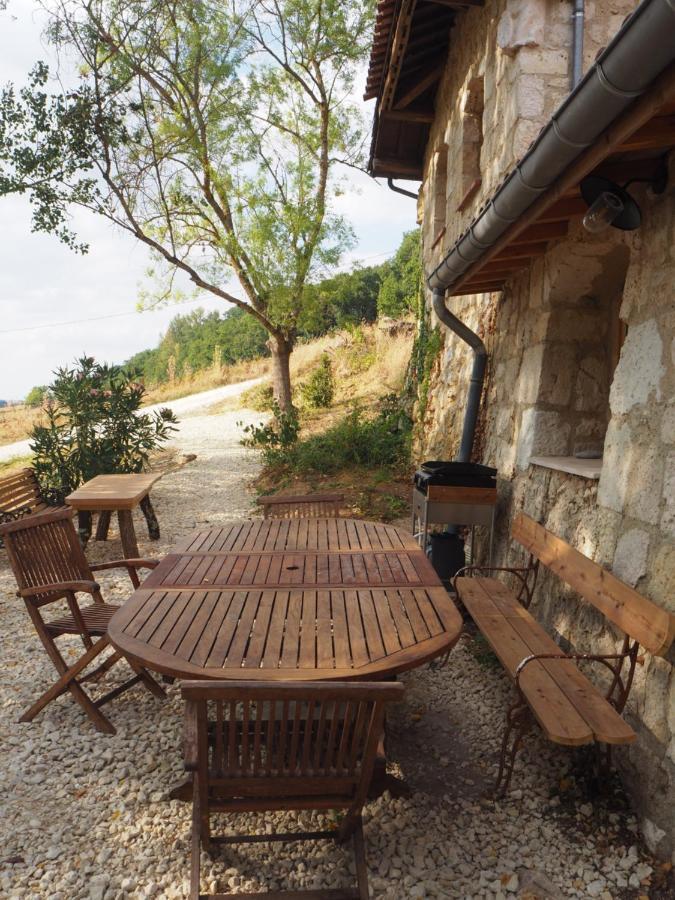 Grand Gite Les Cabanes De Fallot Pour 19 Personnes - Piscine Naturelle L'isle-Bouzon المظهر الخارجي الصورة